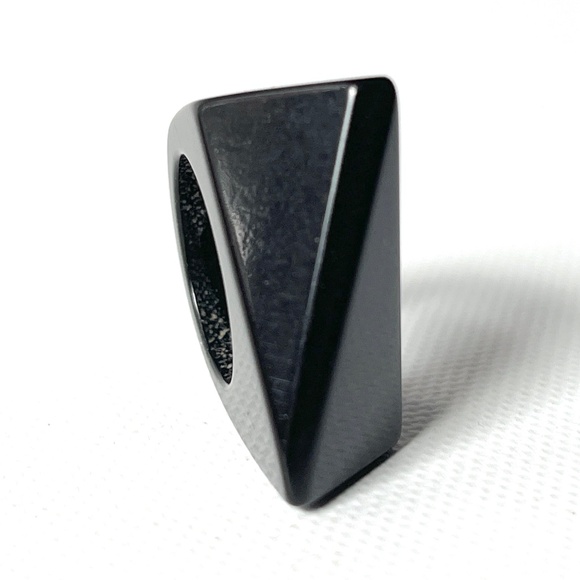 Vintage 5.75 Lucite Ring Black Trapezoid Statement Mid Century Modern Geometric - Picture 2 of 16